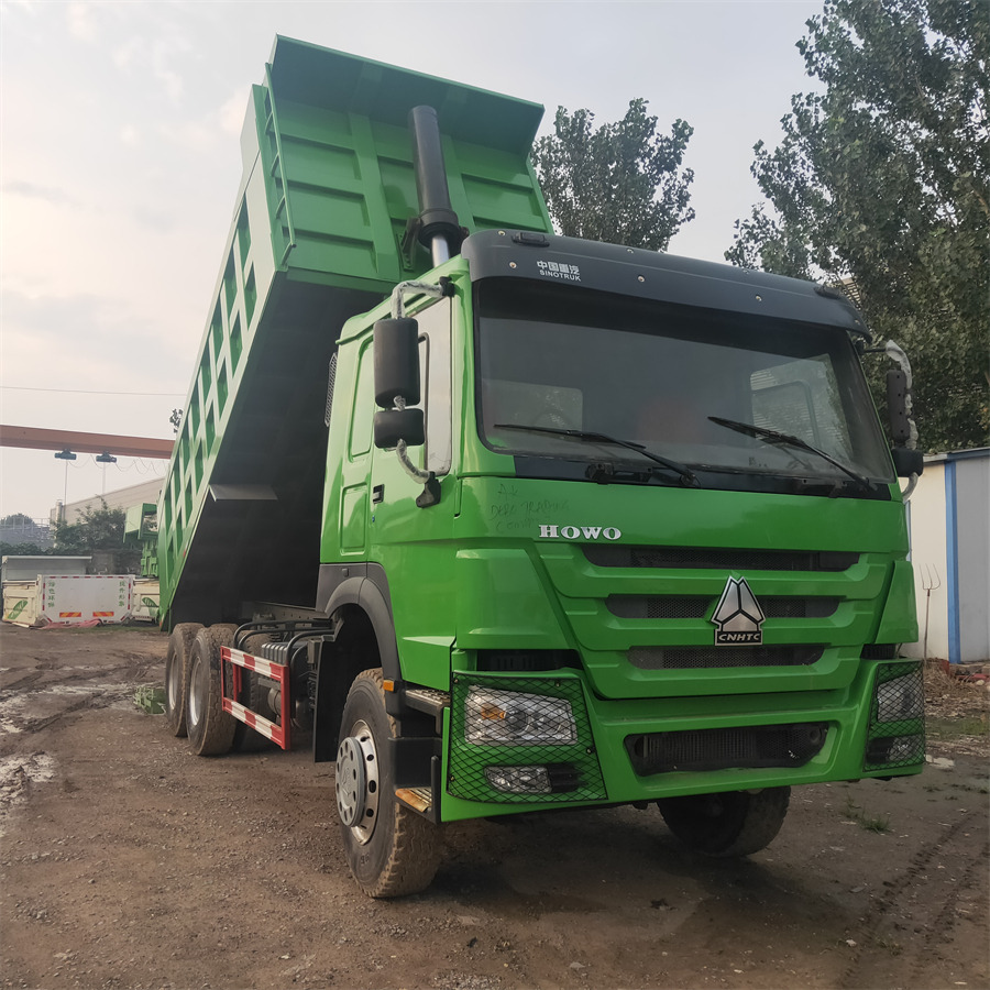 SINOTRUK HOWO - Camion basculantă: Foto 2 SINOTRUK HOWO - Camion basculantă: Foto 2