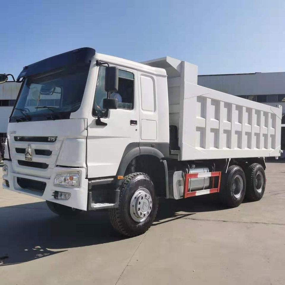 SINOTRUK HOWO - Camion basculantă: Foto 4 SINOTRUK HOWO - Camion basculantă: Foto 4
