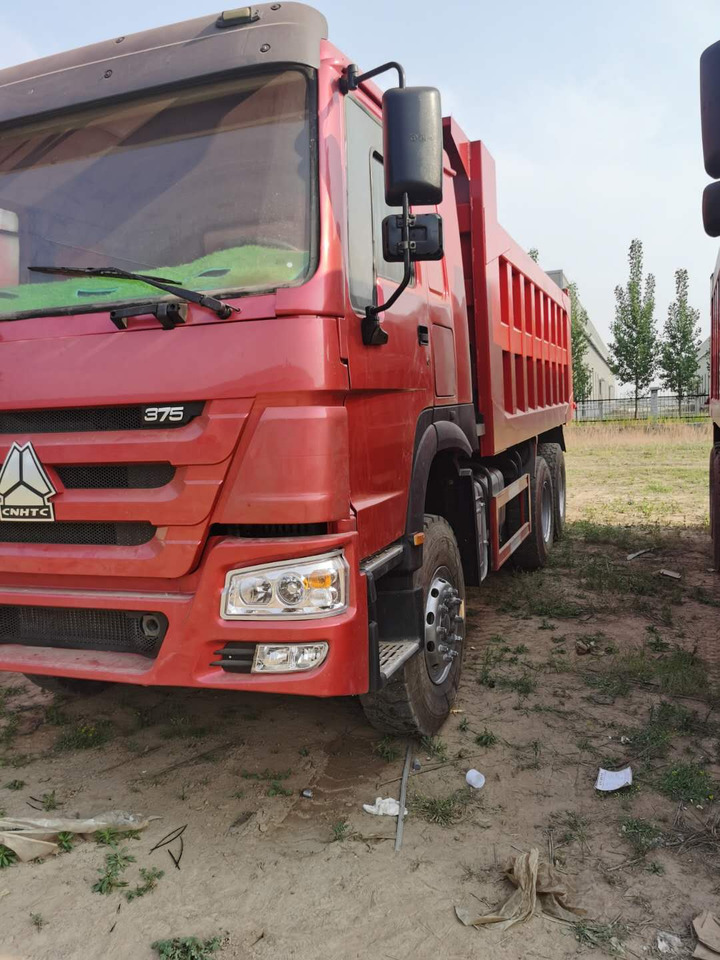 SINOTRUK HOWO - Camion basculantă: Foto 1 SINOTRUK HOWO - Camion basculantă: Foto 1