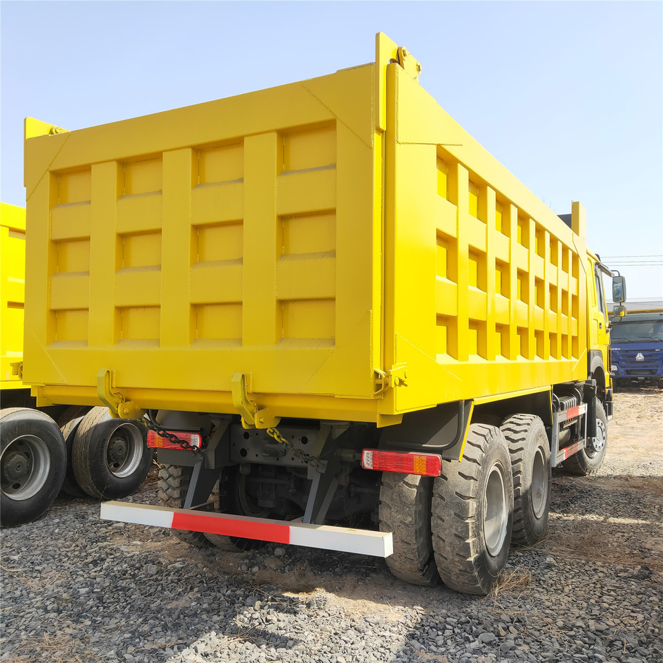 Camion basculantă SINOTRUK HOWO: Foto 7