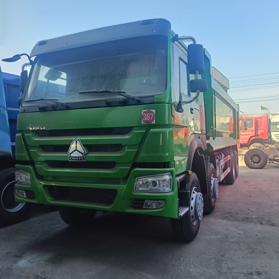 Camion furgon SINOTRUK HOWO: Foto 9