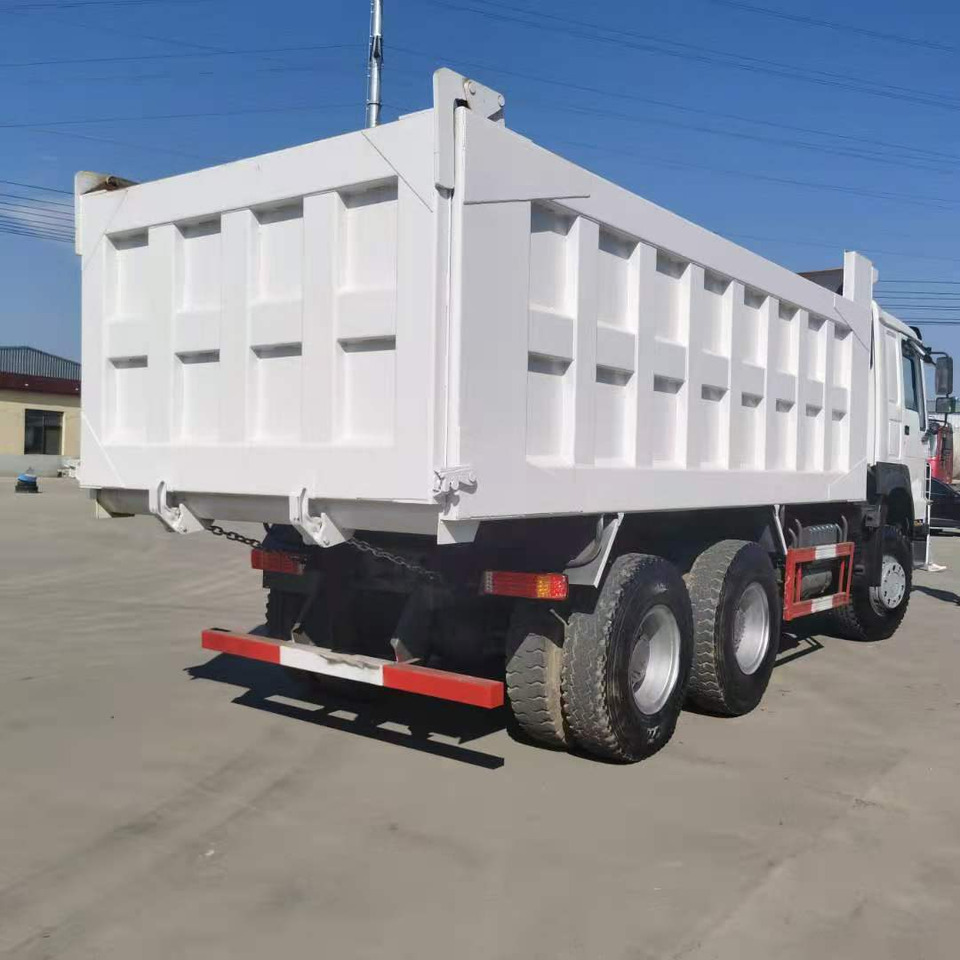 SINOTRUK HOWO - Camion basculantă: Foto 5 SINOTRUK HOWO - Camion basculantă: Foto 5