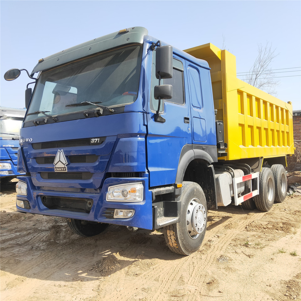Camion basculantă SINOTRUK HOWO: Foto 8