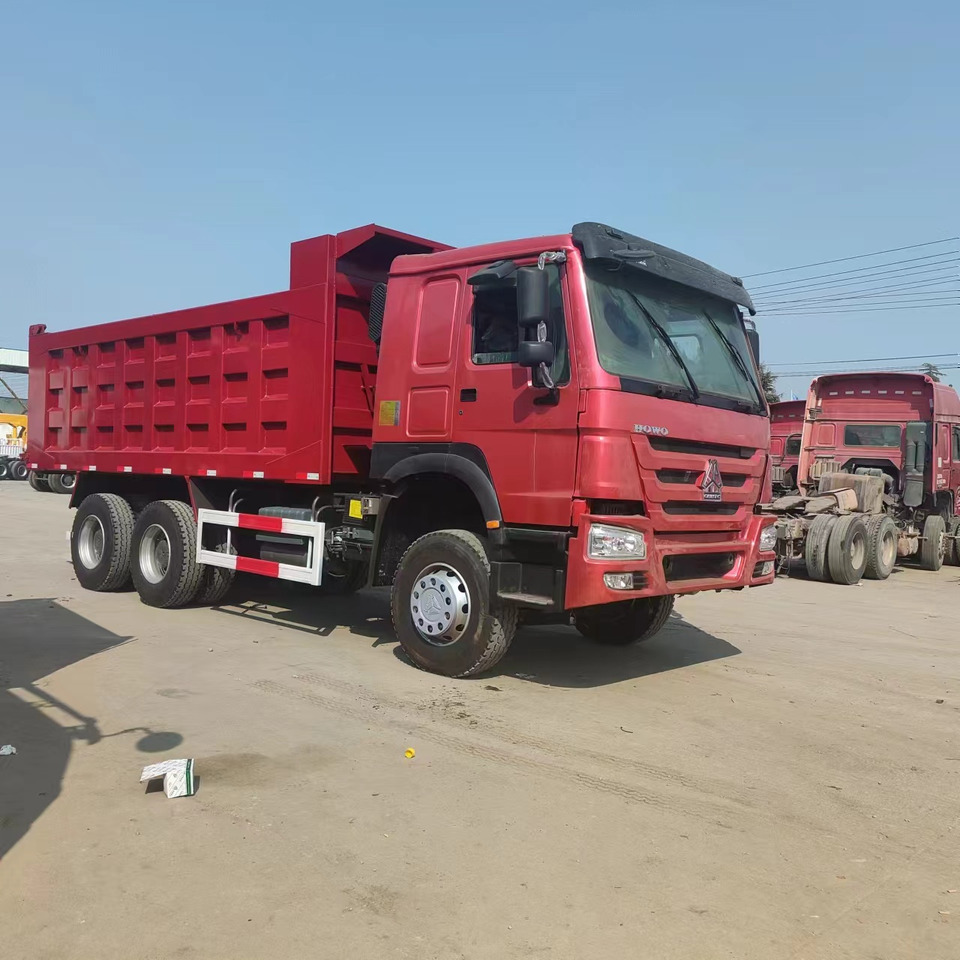 SINOTRUK HOWO - Camion basculantă: Foto 3 SINOTRUK HOWO - Camion basculantă: Foto 3