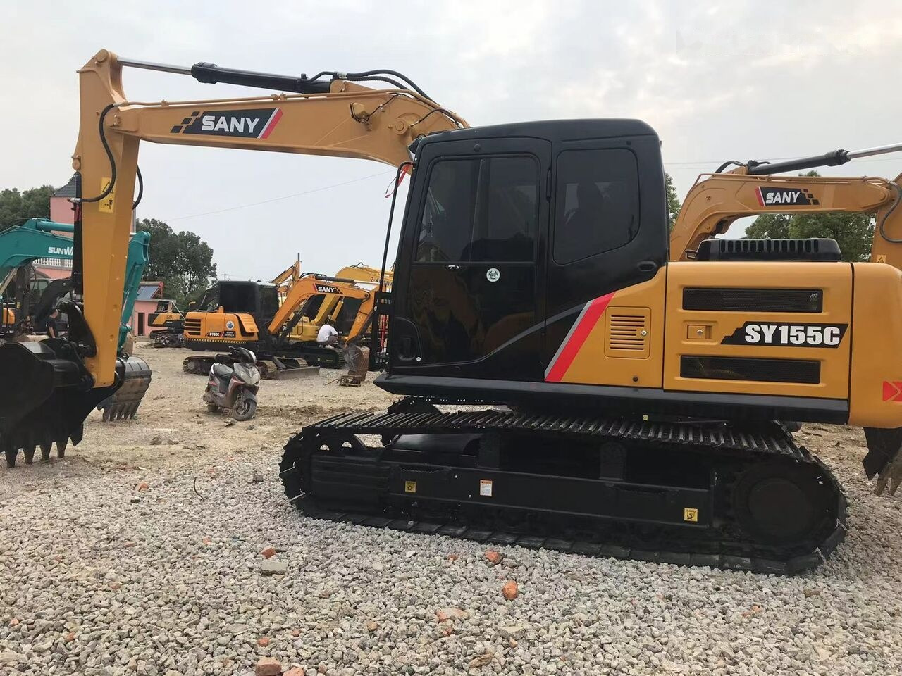 Sany SY155C - Excavator pe şenile: Foto 1 Sany SY155C - Excavator pe şenile: Foto 1
