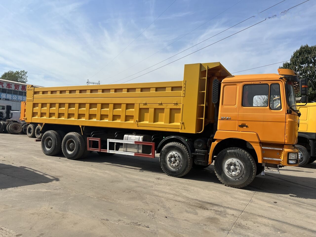 Shacman F3000 8*4 - Camion basculantă: Foto 3 Shacman F3000 8*4 - Camion basculantă: Foto 3