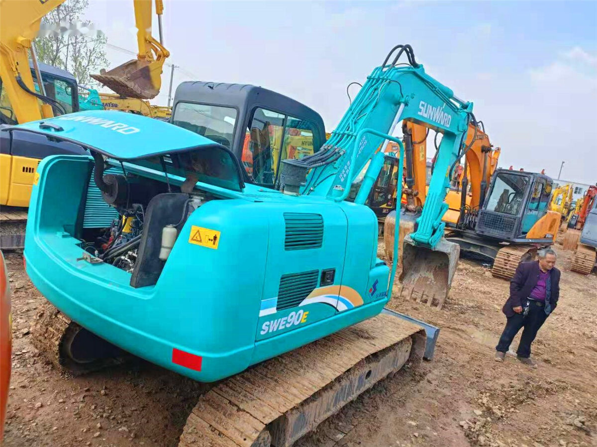Sunward SWE90 - Excavator pe şenile: Foto 4 Sunward SWE90 - Excavator pe şenile: Foto 4