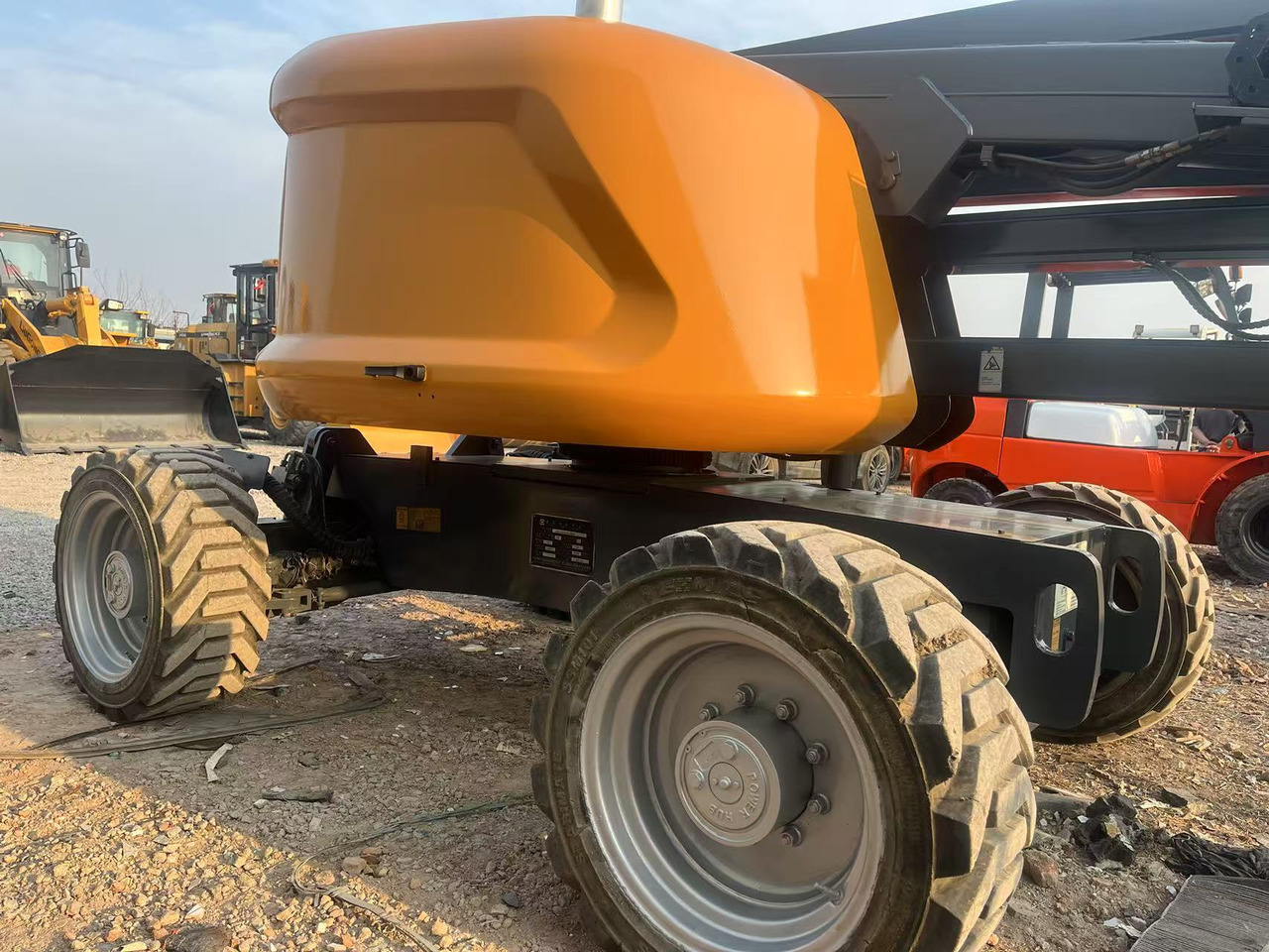 XCMG GTBZ14 aerial platform - Camion cu nacela: Foto 4 XCMG GTBZ14 aerial platform - Camion cu nacela: Foto 4