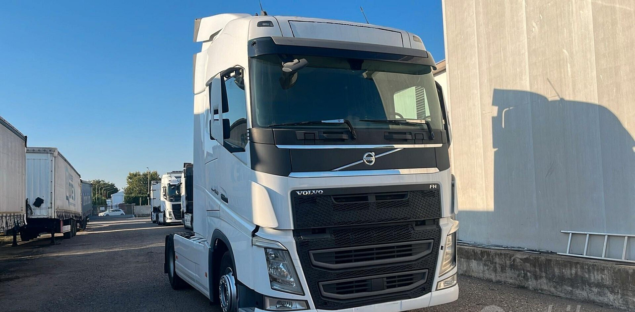 Volvo FH 460 Euro 6 Globetrotter 2018 - Cap tractor: Foto 1 Volvo FH 460 Euro 6 Globetrotter 2018 - Cap tractor: Foto 1
