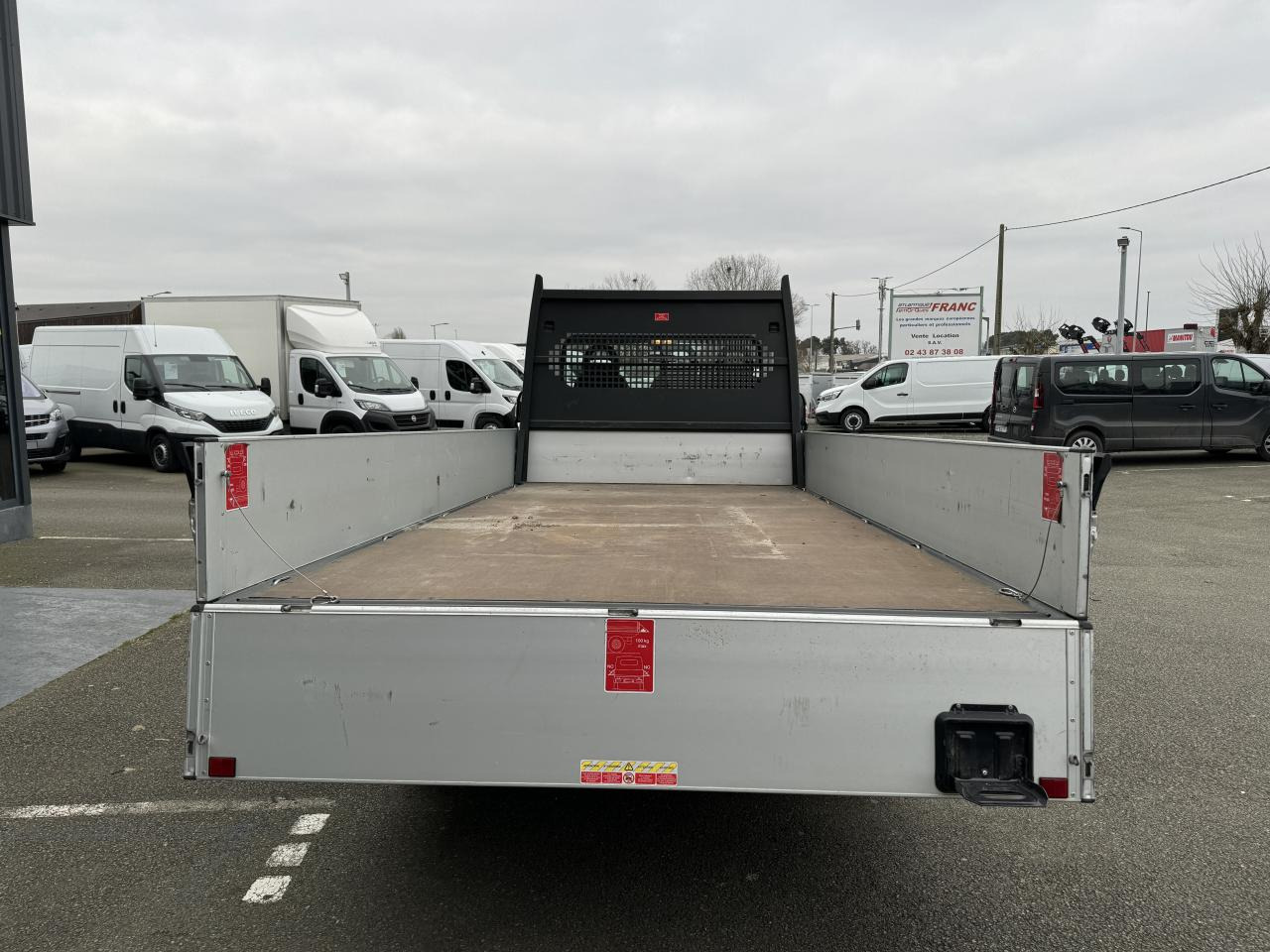 CITROEN JUMPER 3T5 PLATEAU 4M20 2.2 HDI 140CH - Alte utilaje: Foto 3 CITROEN JUMPER 3T5 PLATEAU 4M20 2.2 HDI 140CH - Alte utilaje: Foto 3