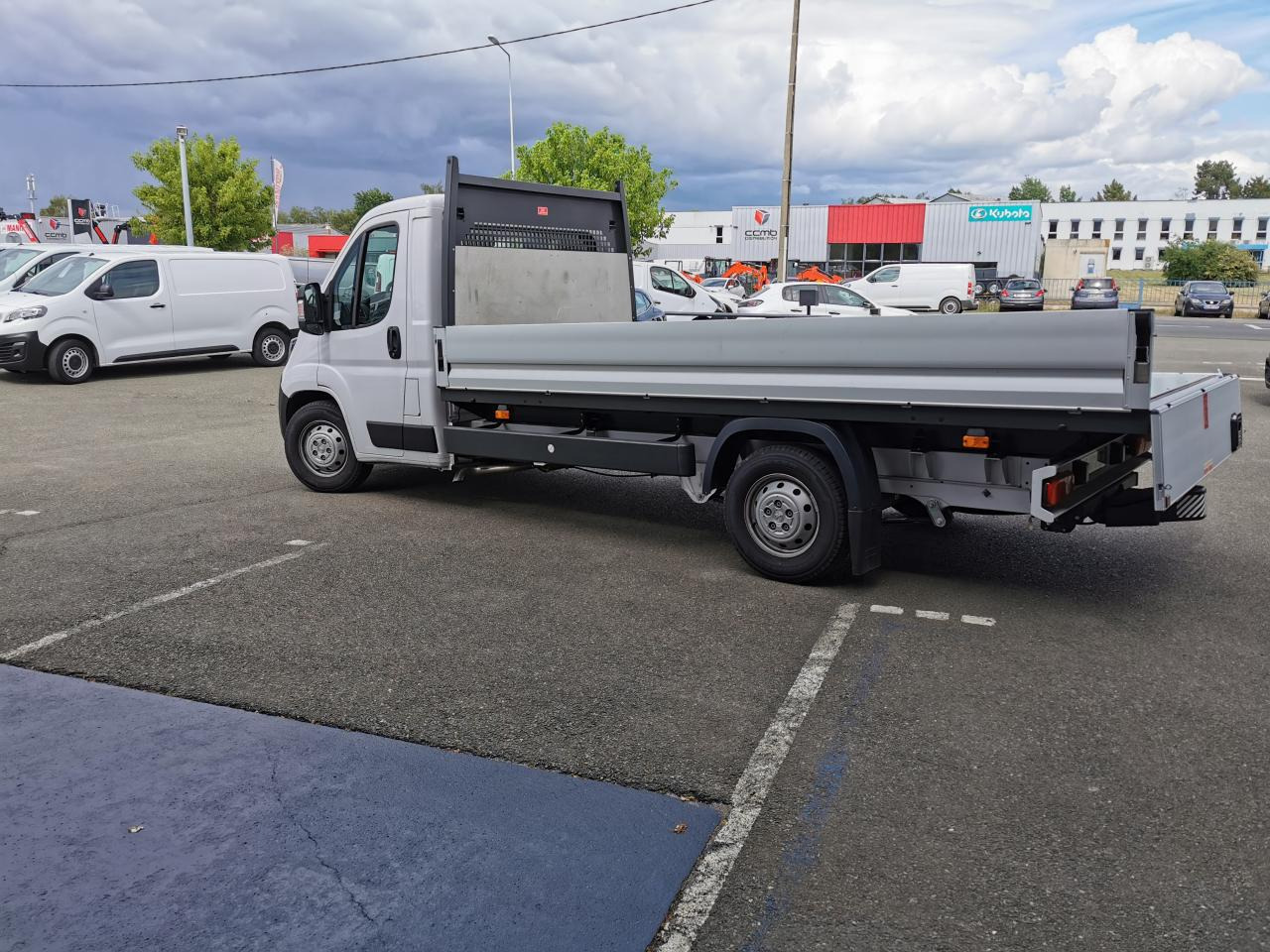 PEUGEOT BOXER 3T5 PLATEAU 4M20 2.2 HDI 140CH - Alte utilaje: Foto 4 PEUGEOT BOXER 3T5 PLATEAU 4M20 2.2 HDI 140CH - Alte utilaje: Foto 4