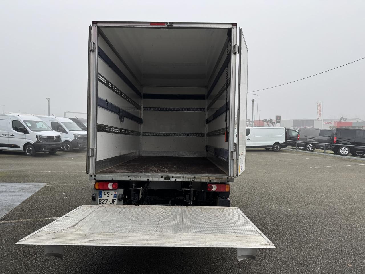 RENAULT Master Confort R3500 L2 2.3 dCi - 130 III CHASSIS CABINE Châssis Cabine L2 Propulsion PHASE 3 - Alte utilaje: Foto 3 RENAULT Master Confort R3500 L2 2.3 dCi - 130 III CHASSIS CABINE Châssis Cabine L2 Propulsion PHASE 3 - Alte utilaje: Foto 3