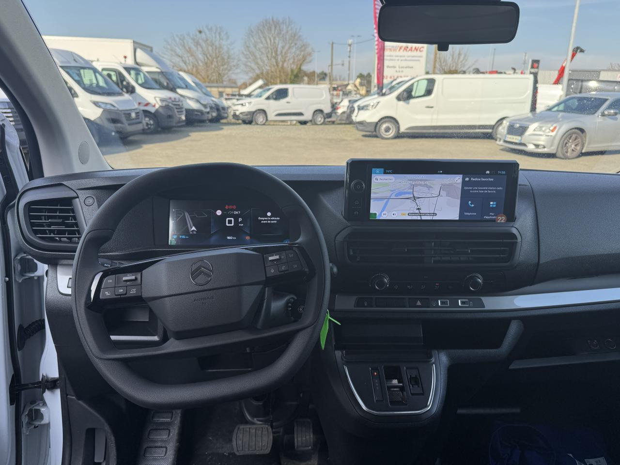 CITROEN Jumpy M 2.0 BlueHDi - 180 S&S - BV EAT8  III CABINE APPROFONDIE Cabine approfondie Fixe PHASE 2 - Dubă: Foto 4 CITROEN Jumpy M 2.0 BlueHDi - 180 S&S - BV EAT8  III CABINE APPROFONDIE Cabine approfondie Fixe PHASE 2 - Dubă: Foto 4