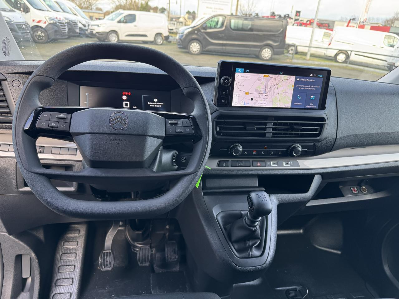 CITROEN Jumpy XL 2.0 BlueHDi - 145 S&S - BVM III FOURGON . PHASE 2 - Dubă: Foto 4 CITROEN Jumpy XL 2.0 BlueHDi - 145 S&S - BVM III FOURGON . PHASE 2 - Dubă: Foto 4