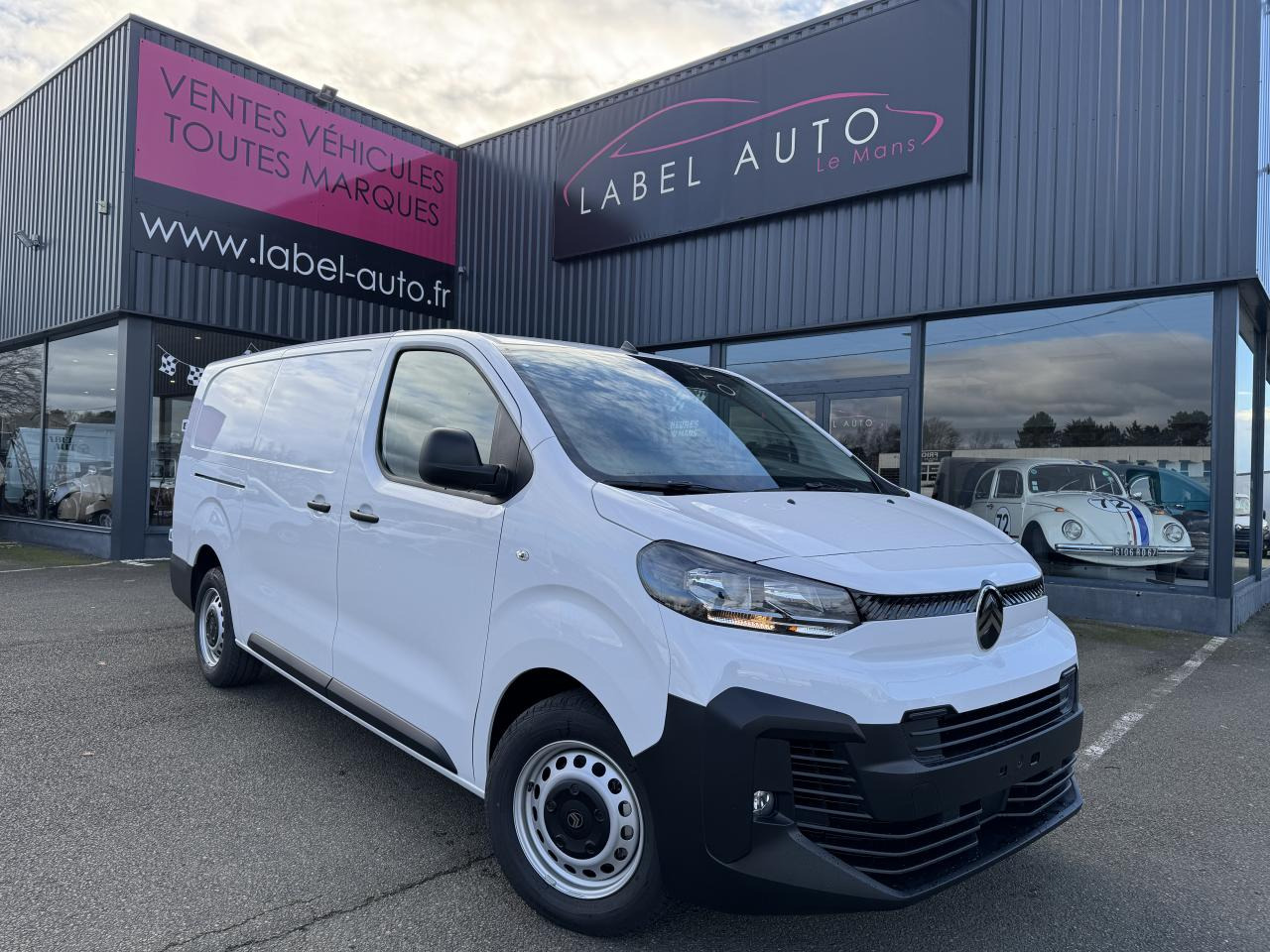 CITROEN Jumpy XL 2.0 BlueHDi - 145 S&S - BVM III FOURGON . PHASE 2 - Dubă: Foto 1 CITROEN Jumpy XL 2.0 BlueHDi - 145 S&S - BVM III FOURGON . PHASE 2 - Dubă: Foto 1