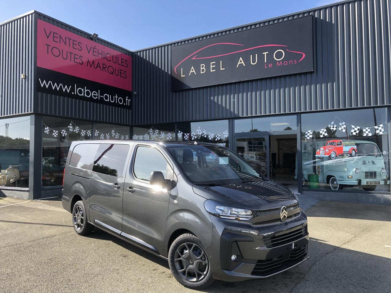 CITROEN Jumpy XL 2.0 BlueHDi - 180 S&S - BV EAT8 III CABINE APPROFONDIE Cabine approfondie Fixe PHASE 2 - Dubă: Foto 1 CITROEN Jumpy XL 2.0 BlueHDi - 180 S&S - BV EAT8 III CABINE APPROFONDIE Cabine approfondie Fixe PHASE 2 - Dubă: Foto 1