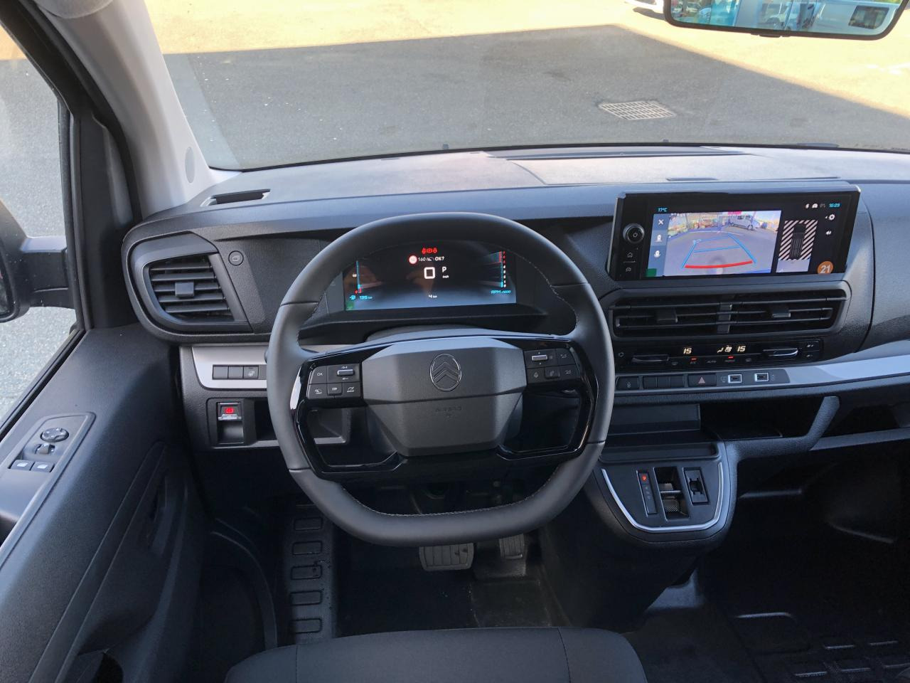 CITROEN Jumpy XL 2.0 BlueHDi - 180 S&S - BV EAT8 III CABINE APPROFONDIE Fixe PHASE 2 6 PLACES - Dubă: Foto 5 CITROEN Jumpy XL 2.0 BlueHDi - 180 S&S - BV EAT8 III CABINE APPROFONDIE Fixe PHASE 2 6 PLACES - Dubă: Foto 5