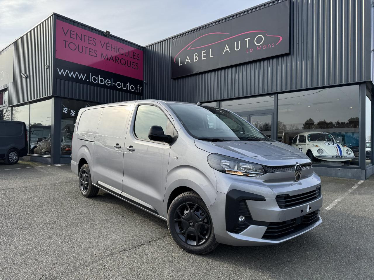 CITROEN Jumpy XL 2.0 BlueHDi - 180 S&S - BV EAT8 III FOURGON . PHASE 2 - Dubă: Foto 1 CITROEN Jumpy XL 2.0 BlueHDi - 180 S&S - BV EAT8 III FOURGON . PHASE 2 - Dubă: Foto 1