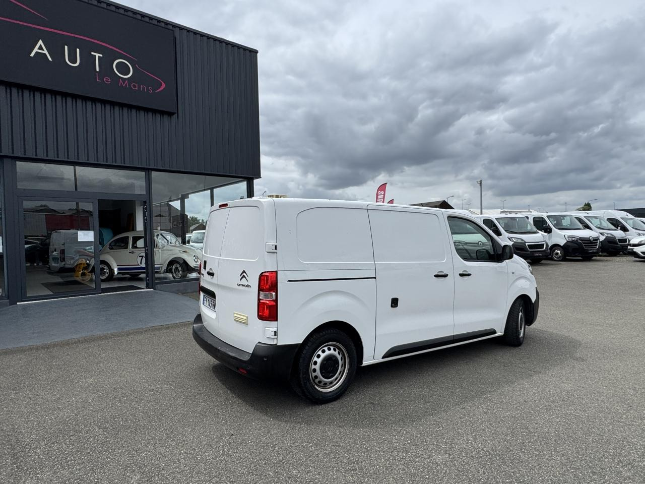 CITROEN jumpy M 1.5 BLUEHDI 120CH S&S DRIVER - Dubă: Foto 5 CITROEN jumpy M 1.5 BLUEHDI 120CH S&S DRIVER - Dubă: Foto 5