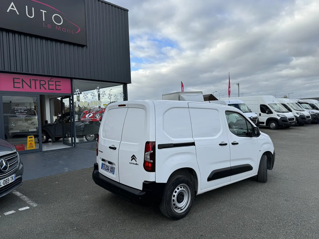Citroen Berlingo M 650KG BLUEHDI 100 S&S DRIVER BVM5 - Dubă: Foto 5 Citroen Berlingo M 650KG BLUEHDI 100 S&S DRIVER BVM5 - Dubă: Foto 5