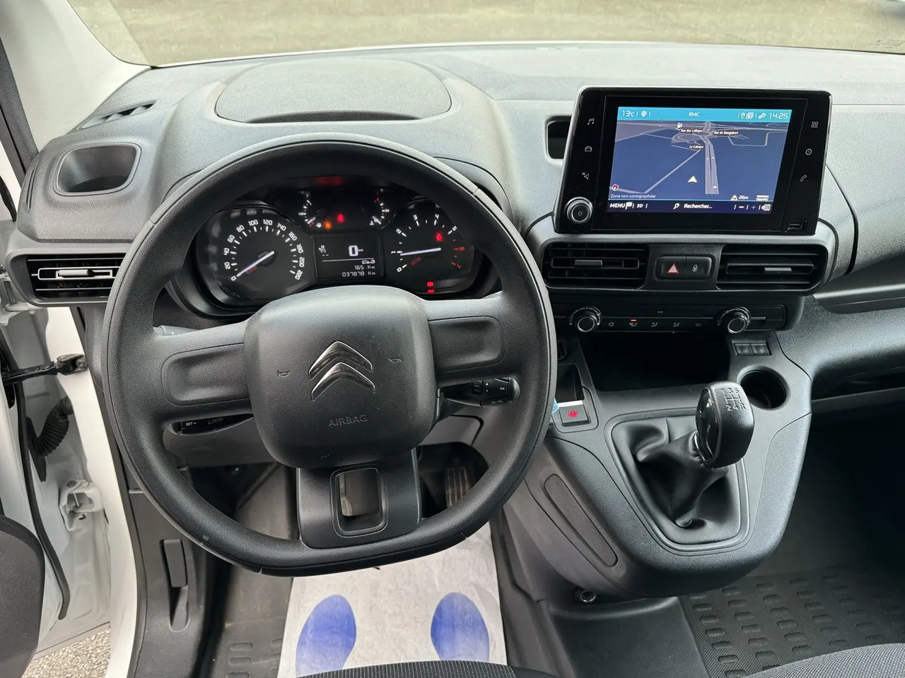 Citroen Berlingo M 650KG BLUEHDI 100 S&S DRIVER BVM5 - Dubă: Foto 3 Citroen Berlingo M 650KG BLUEHDI 100 S&S DRIVER BVM5 - Dubă: Foto 3
