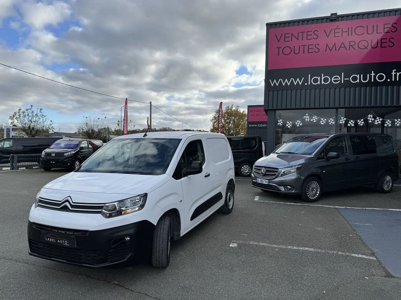 Citroen Berlingo M 650KG BLUEHDI 100 S&S DRIVER BVM5 - Dubă: Foto 5 Citroen Berlingo M 650KG BLUEHDI 100 S&S DRIVER BVM5 - Dubă: Foto 5
