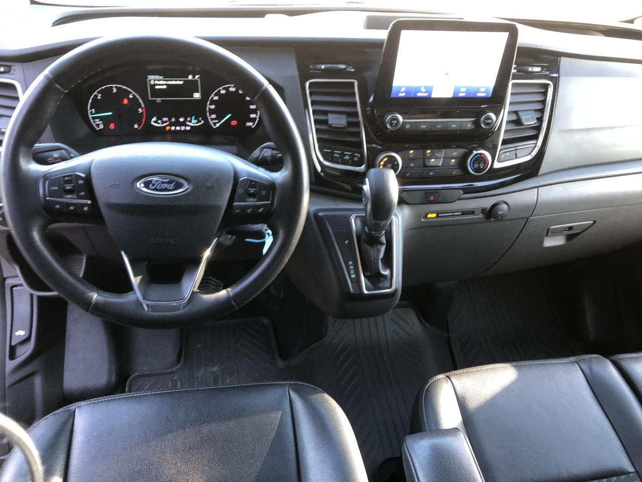 FORD Transit Custom 2.0 TDCi - 170 - BVA S&S TRANSIT CUSTOM FOURGON Fourgon 290 L1H1 Sport PHASE 2 - Dubă: Foto 3 FORD Transit Custom 2.0 TDCi - 170 - BVA S&S TRANSIT CUSTOM FOURGON Fourgon 290 L1H1 Sport PHASE 2 - Dubă: Foto 3