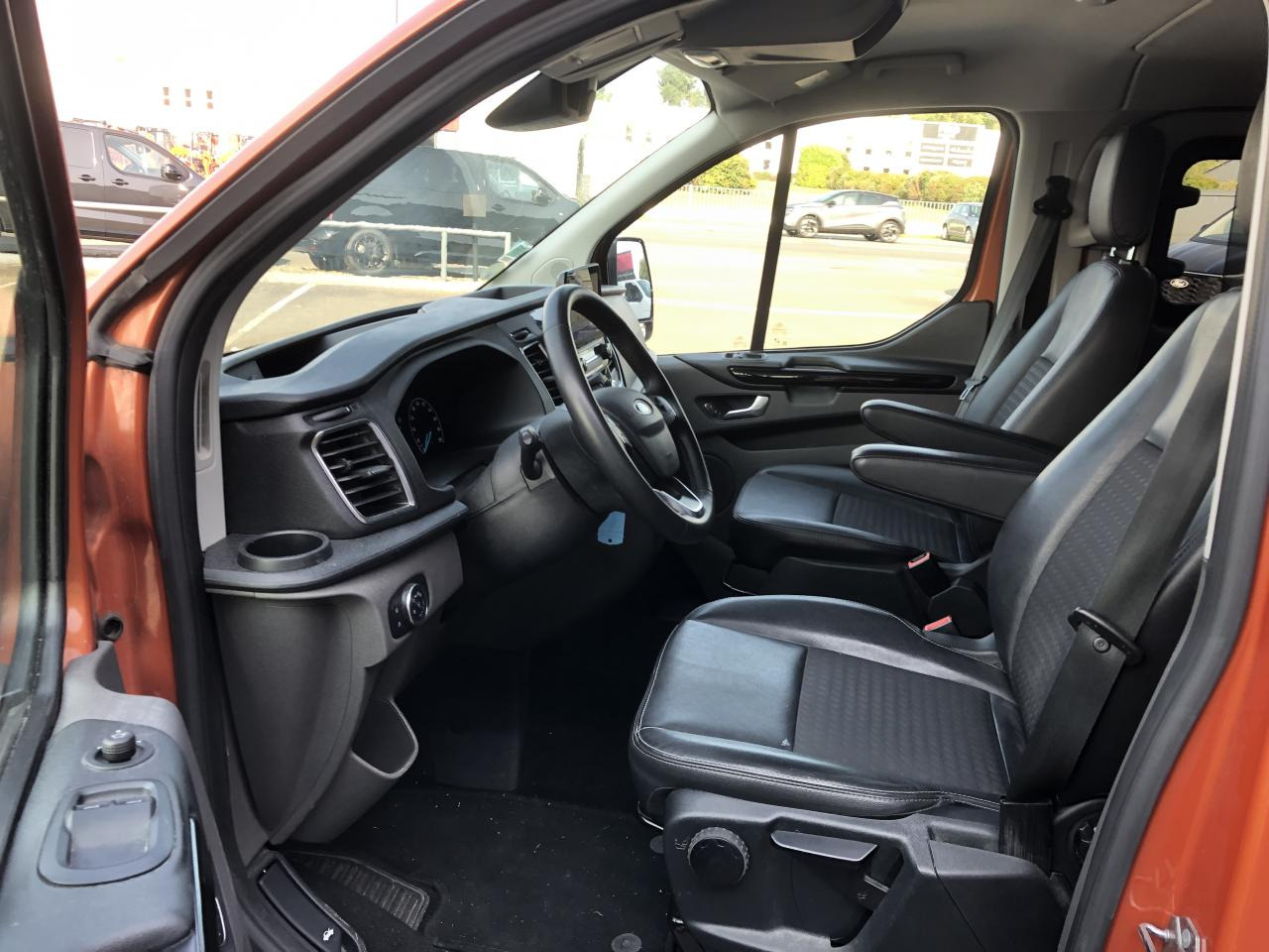 FORD Transit Custom CABINE APPROFONDIE 2.0 EcoBlue 170CH BVA - Dubă: Foto 4 FORD Transit Custom CABINE APPROFONDIE 2.0 EcoBlue 170CH BVA - Dubă: Foto 4
