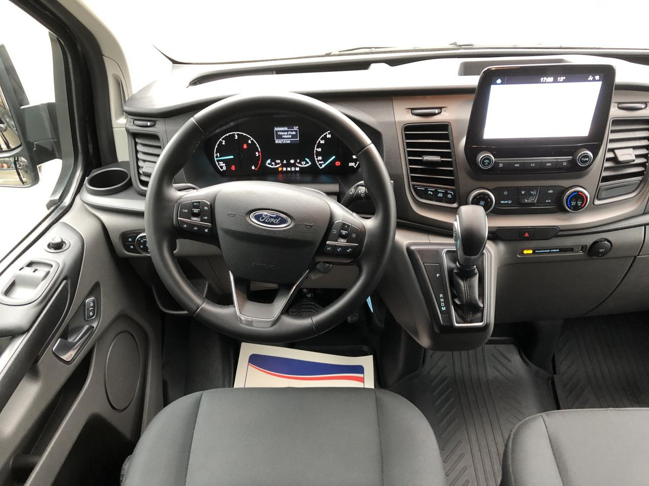FORD transit custom kombi Transit Custom 2.0 EcoBlue 130 ch BVA S&S combi 9 places 320 L2H1 Trend Business - Transport persoane: Foto 2 FORD transit custom kombi Transit Custom 2.0 EcoBlue 130 ch BVA S&S combi 9 places 320 L2H1 Trend Business - Transport persoane: Foto 2