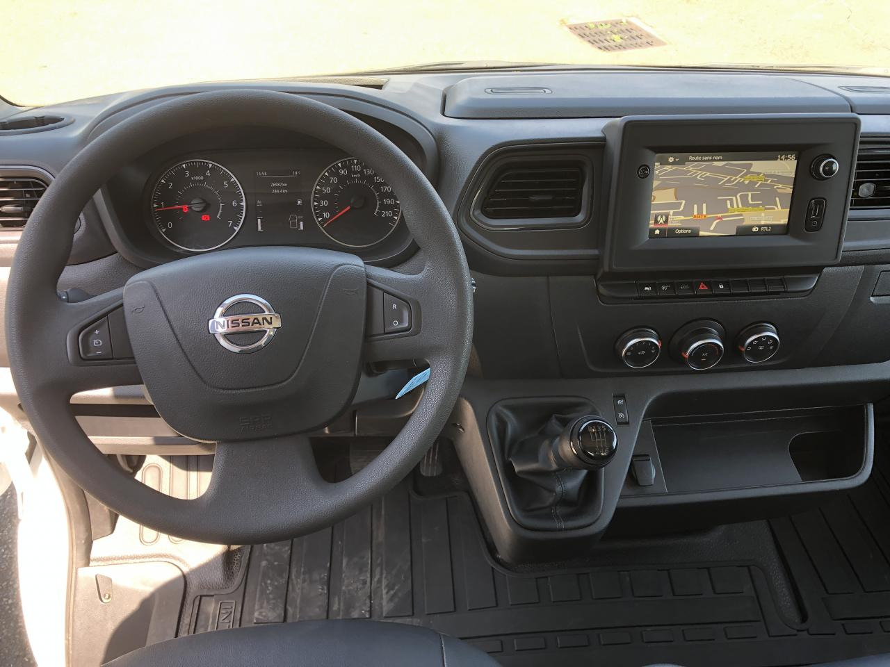 NISSAN INTERSTAR 3T5 2.3 DCI 165CH PLATEAU RIDELLES 4M50 - Autoutilitară cu platformă: Foto 4 NISSAN INTERSTAR 3T5 2.3 DCI 165CH PLATEAU RIDELLES 4M50 - Autoutilitară cu platformă: Foto 4