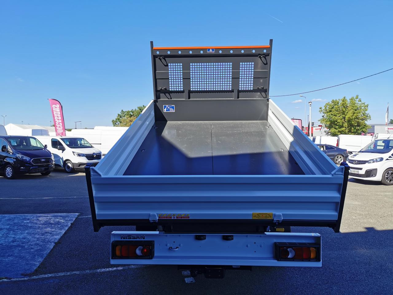 NISSAN Interstar Acenta 3.5t L3H1 2.3 dCi TT 165 ch. S/S 2021 Benne Scattolini + semi coffre - Autoutilitară basculantă: Foto 4 NISSAN Interstar Acenta 3.5t L3H1 2.3 dCi TT 165 ch. S/S 2021 Benne Scattolini + semi coffre - Autoutilitară basculantă: Foto 4