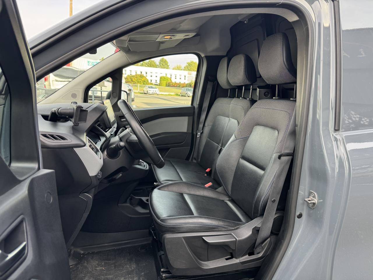 NISSAN Townstar L1 1.3 Tce - 130 FOURGON N-Connecta L1 - Dubă: Foto 5 NISSAN Townstar L1 1.3 Tce - 130 FOURGON N-Connecta L1 - Dubă: Foto 5