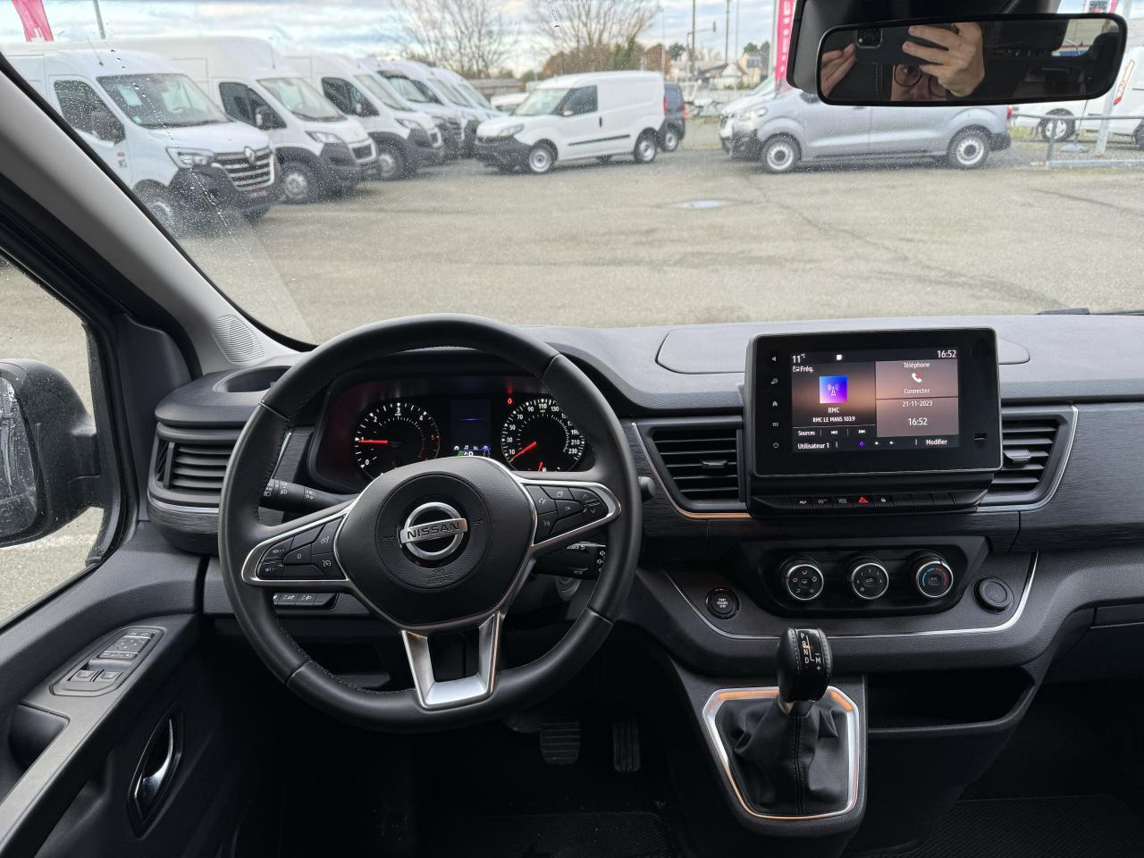 Nissan Primastar Avantour N-Connecta 3.0t L2H1 2.0 dCi - 150 - S/S II 2021 COMBI Combi L2H1 PHASE 2 - Microbuz, Transport persoane: Foto 4 Nissan Primastar Avantour N-Connecta 3.0t L2H1 2.0 dCi - 150 - S/S II 2021 COMBI Combi L2H1 PHASE 2 - Microbuz, Transport persoane: Foto 4