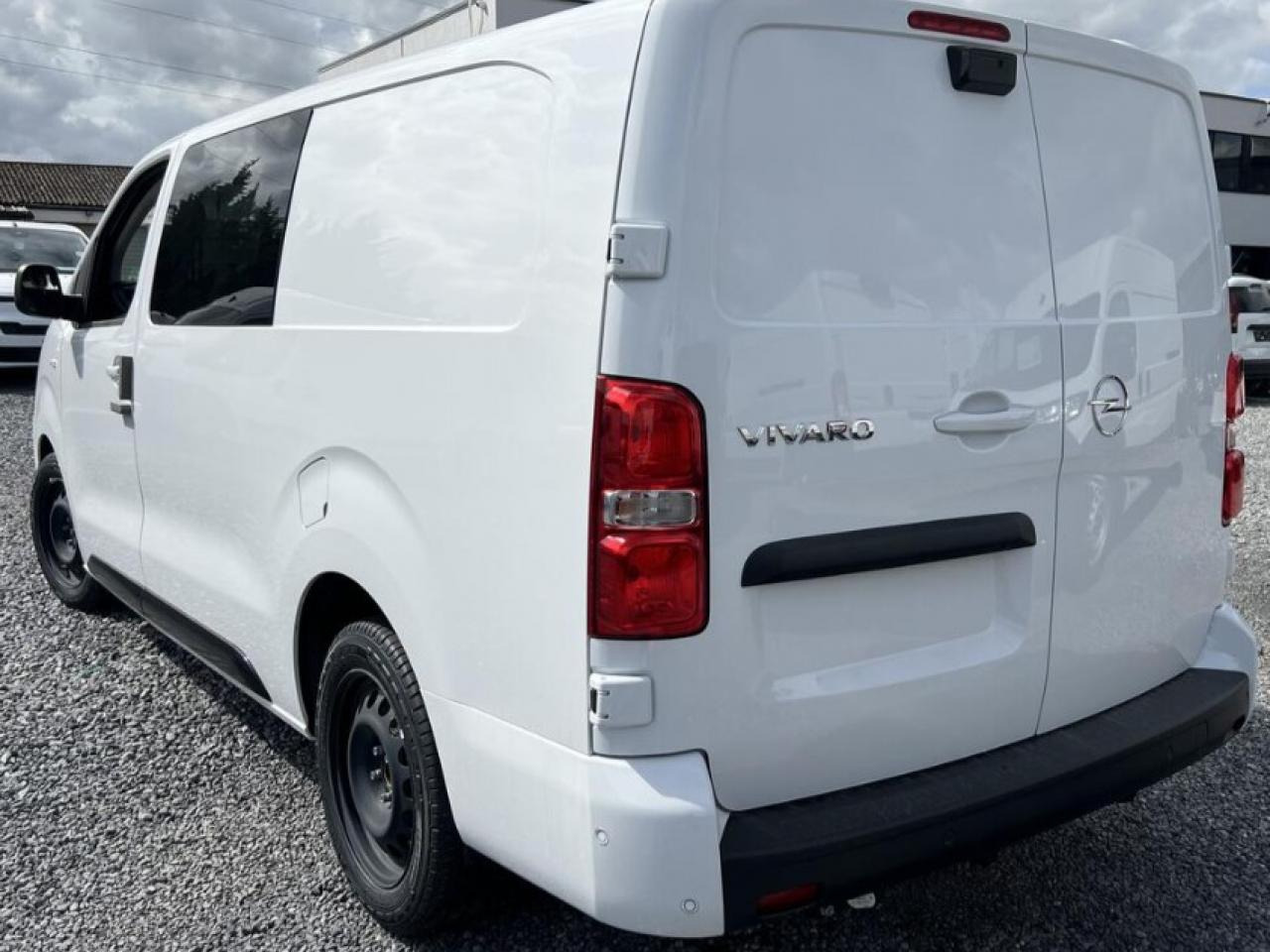 OPEL Vivaro XL 2.0 BlueHDi - 180 - BV EAT8 S&S CABINE APPROFONDIE 2019 Fourgon Cabine approfondie Fi - Dubă: Foto 4 OPEL Vivaro XL 2.0 BlueHDi - 180 - BV EAT8 S&S CABINE APPROFONDIE 2019 Fourgon Cabine approfondie Fi - Dubă: Foto 4