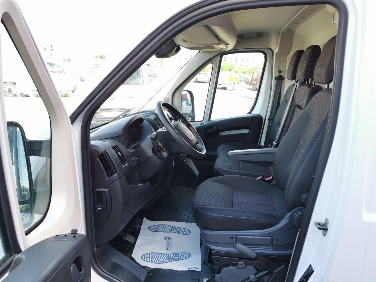 PEUGEOT BOXER 3T0 L2H2 2.2 HDI 140CH ASPHALT - Dubă: Foto 5 PEUGEOT BOXER 3T0 L2H2 2.2 HDI 140CH ASPHALT - Dubă: Foto 5