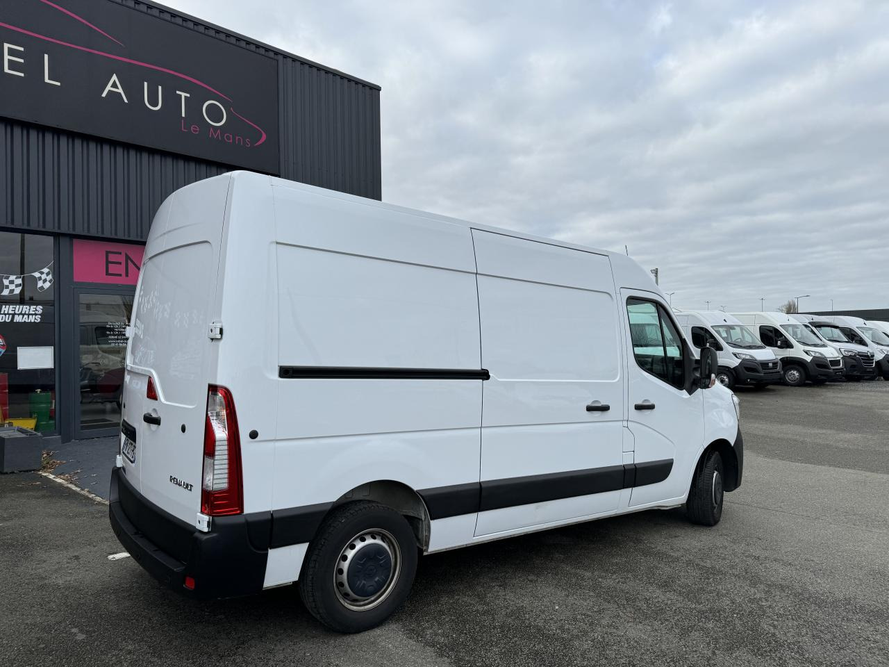 RENAULT MASTER 3T3 L2H2 2.3 DCI 135CH CONFORT - Dubă: Foto 5 RENAULT MASTER 3T3 L2H2 2.3 DCI 135CH CONFORT - Dubă: Foto 5
