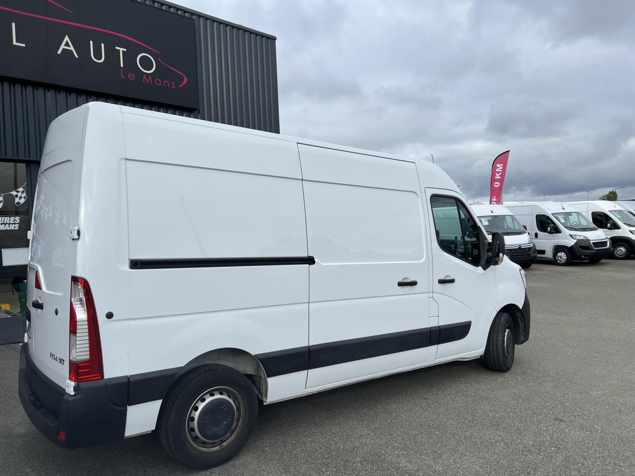RENAULT MASTER 3T3 L2H2 2.3 DCI 135CH CONFORT - Dubă: Foto 5 RENAULT MASTER 3T3 L2H2 2.3 DCI 135CH CONFORT - Dubă: Foto 5