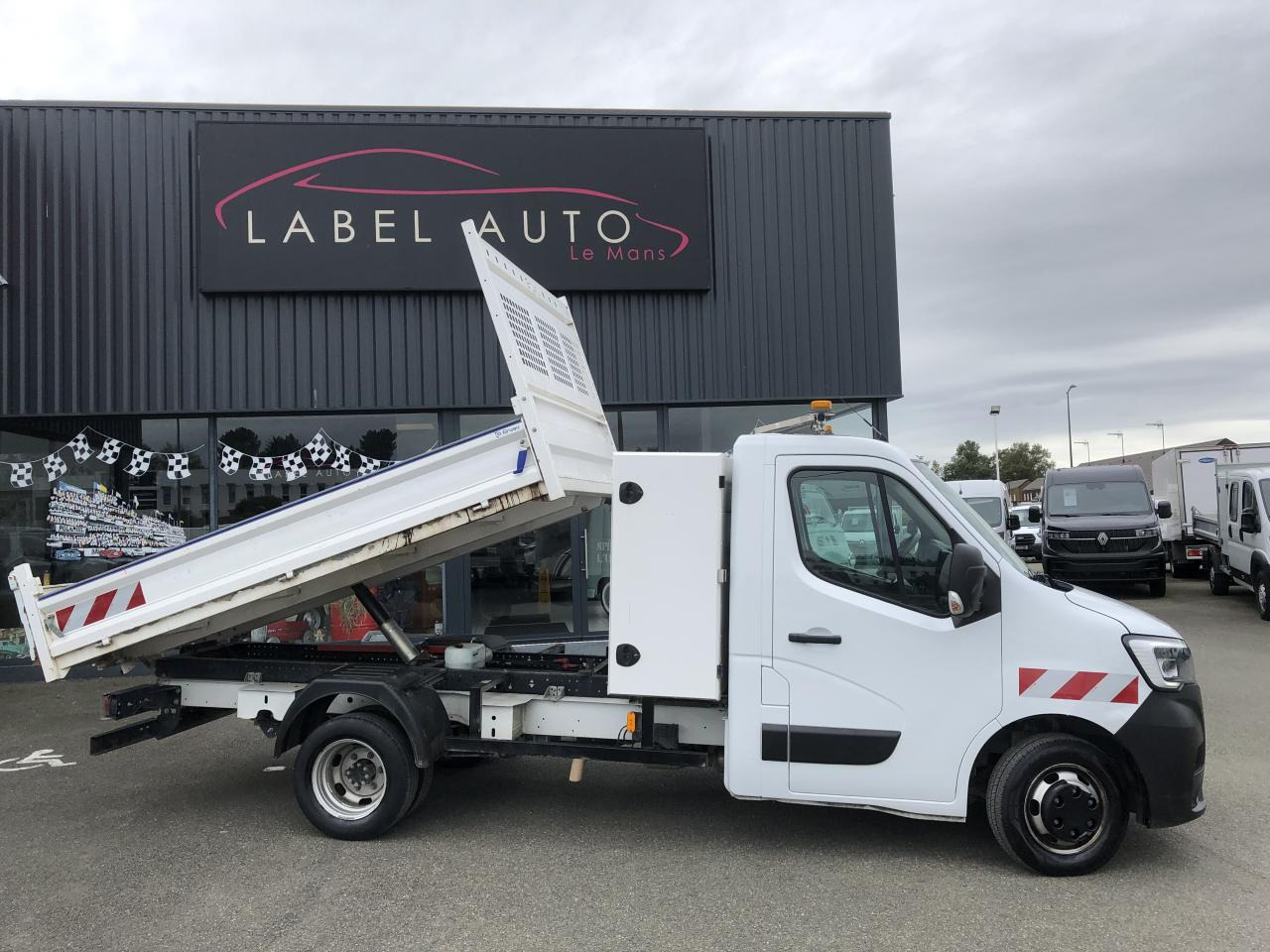 RENAULT MASTER 3T5 BENNE COFFRE RJ 2.3 DCI 130CH PROPULSION - Autoutilitară basculantă: Foto 1 RENAULT MASTER 3T5 BENNE COFFRE RJ 2.3 DCI 130CH PROPULSION - Autoutilitară basculantă: Foto 1
