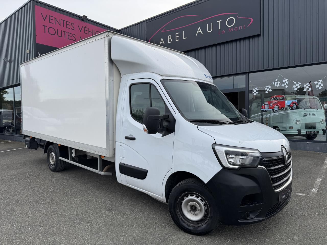 RENAULT MASTER 3T5 CAISSE 20M3 HAYON 2.3 DCI 145CH CONFORT - Autoutilitară box: Foto 1 RENAULT MASTER 3T5 CAISSE 20M3 HAYON 2.3 DCI 145CH CONFORT - Autoutilitară box: Foto 1