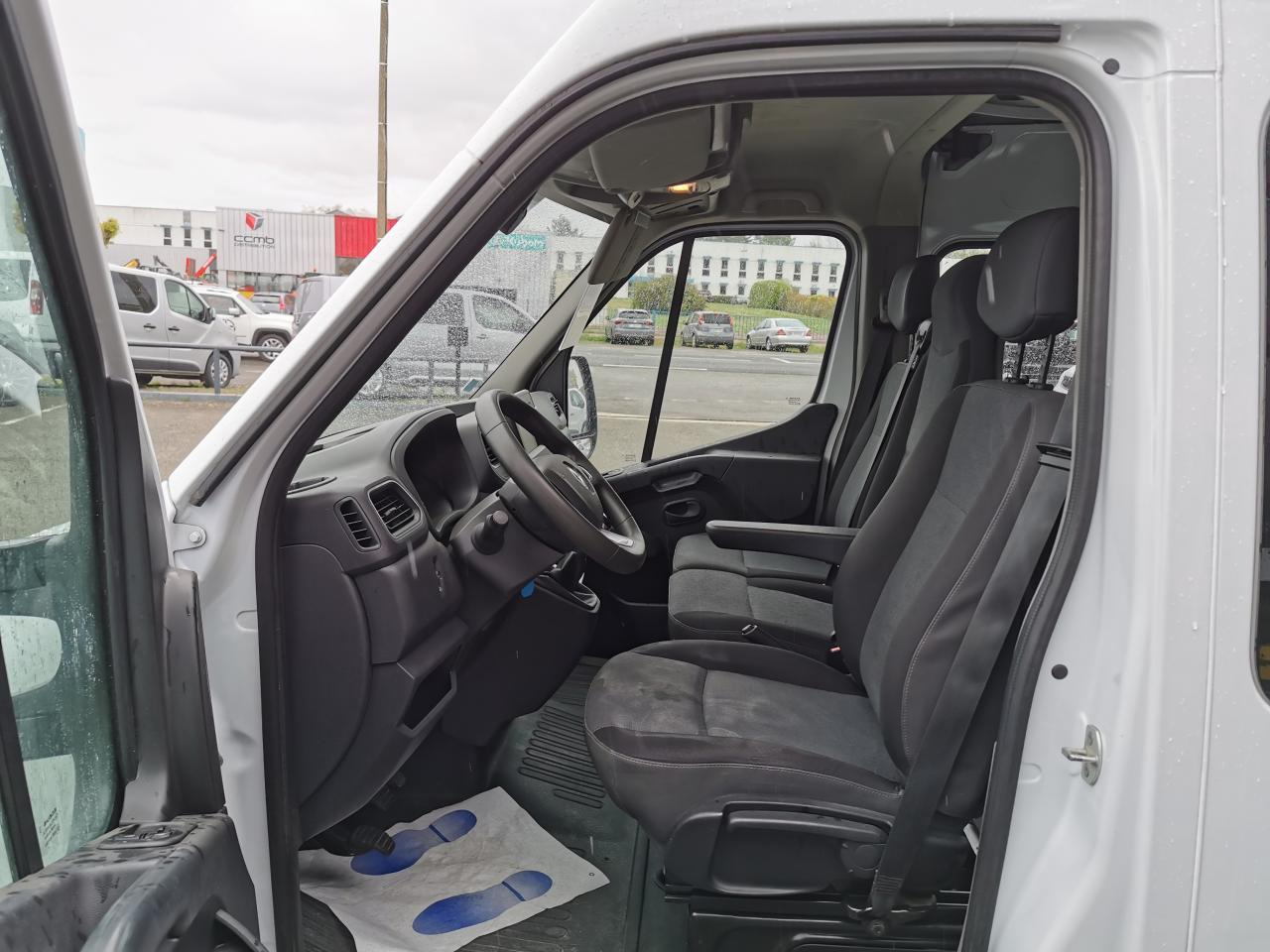 RENAULT MASTER 3T5 L2H2 2.3 DCI 150 CH CABINE APPROFONDIE 7 PLACES - Dubă: Foto 5 RENAULT MASTER 3T5 L2H2 2.3 DCI 150 CH CABINE APPROFONDIE 7 PLACES - Dubă: Foto 5