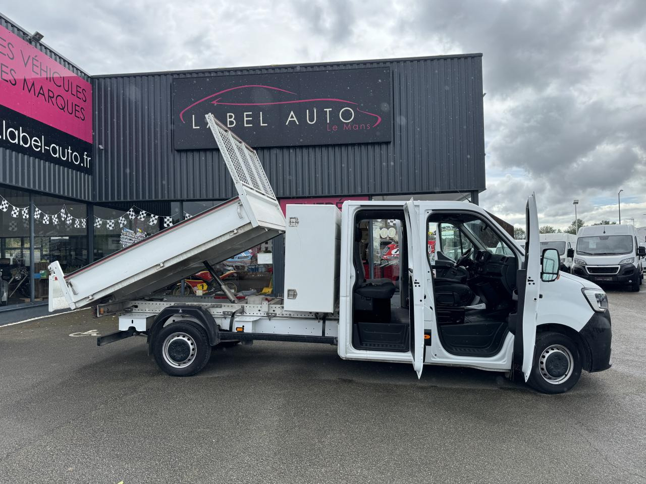 RENAULT Master BTP 3.5t 2.8 dCi - 130 II PROPULSION BENNE DOUBLE CABINE Propulsion Benne Double Cabine PHAS - Autoutilitară basculantă, Autoutilitară cabină dublă: Foto 1 RENAULT Master BTP 3.5t 2.8 dCi - 130 II PROPULSION BENNE DOUBLE CABINE Propulsion Benne Double Cabine PHAS - Autoutilitară basculantă, Autoutilitară cabină dublă: Foto 1