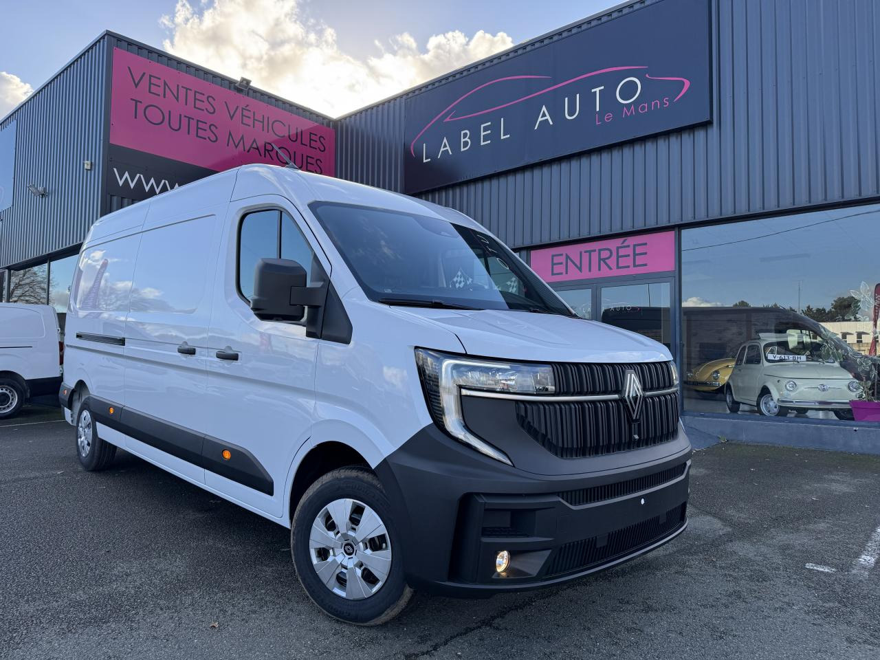 RENAULT Master Extra 3t5 L3H2 2.0 Blue dCi - 150 IV FOURGON Fourgon L3H2 Traction - Dubă: Foto 1 RENAULT Master Extra 3t5 L3H2 2.0 Blue dCi - 150 IV FOURGON Fourgon L3H2 Traction - Dubă: Foto 1