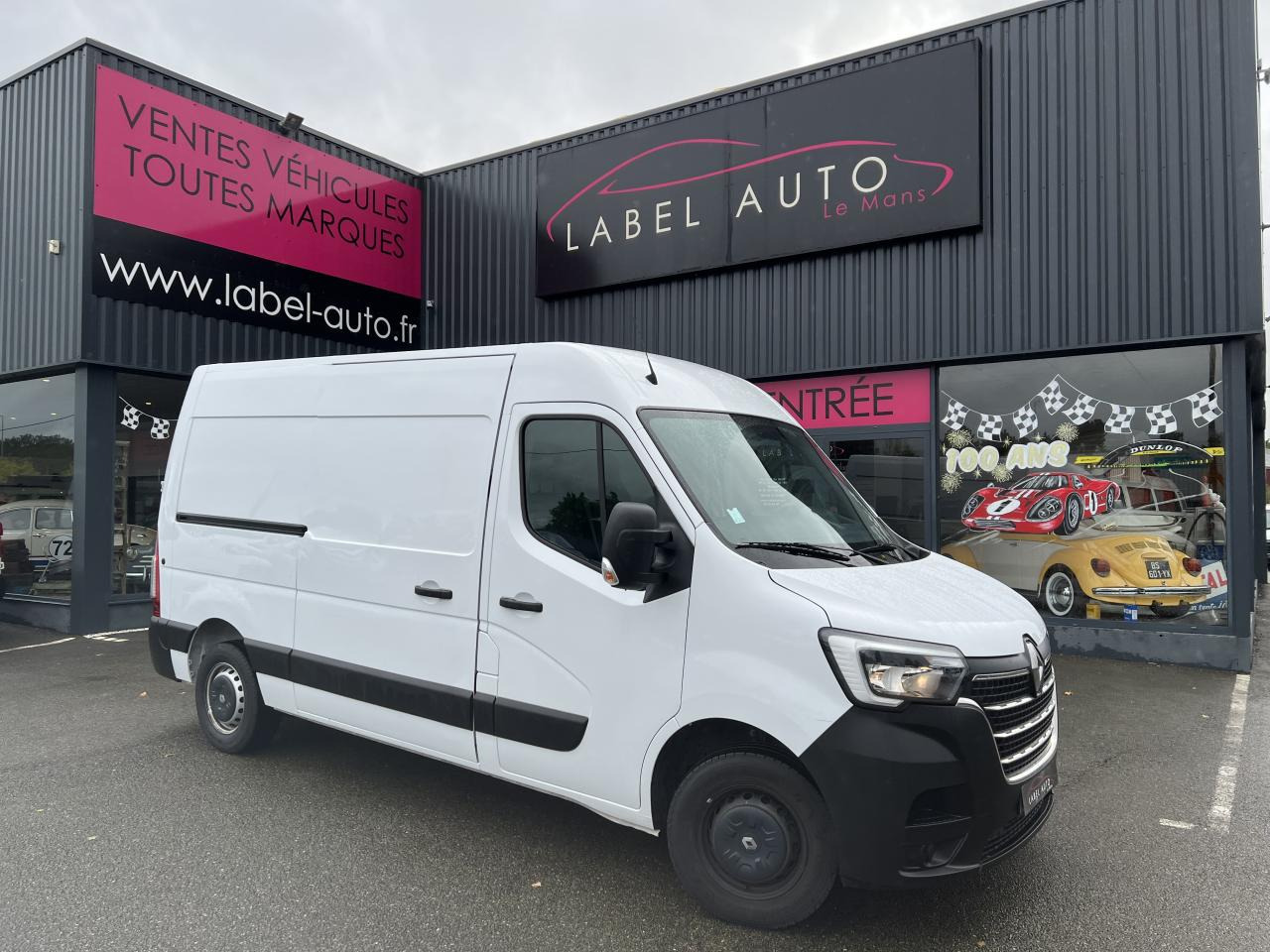 RENAULT Master Grand Confort F3300 L2H2 2.3 dCi - 135  III FOURGON Fourgon L2H2 Traction PHASE 3 - Dubă: Foto 1 RENAULT Master Grand Confort F3300 L2H2 2.3 dCi - 135  III FOURGON Fourgon L2H2 Traction PHASE 3 - Dubă: Foto 1