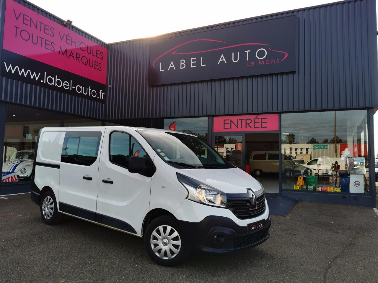 RENAULT Trafic L2H1 2.0 dCi 120ch CABINE APPROFONDIE Confort 6 places - Dubă: Foto 1 RENAULT Trafic L2H1 2.0 dCi 120ch CABINE APPROFONDIE Confort 6 places - Dubă: Foto 1