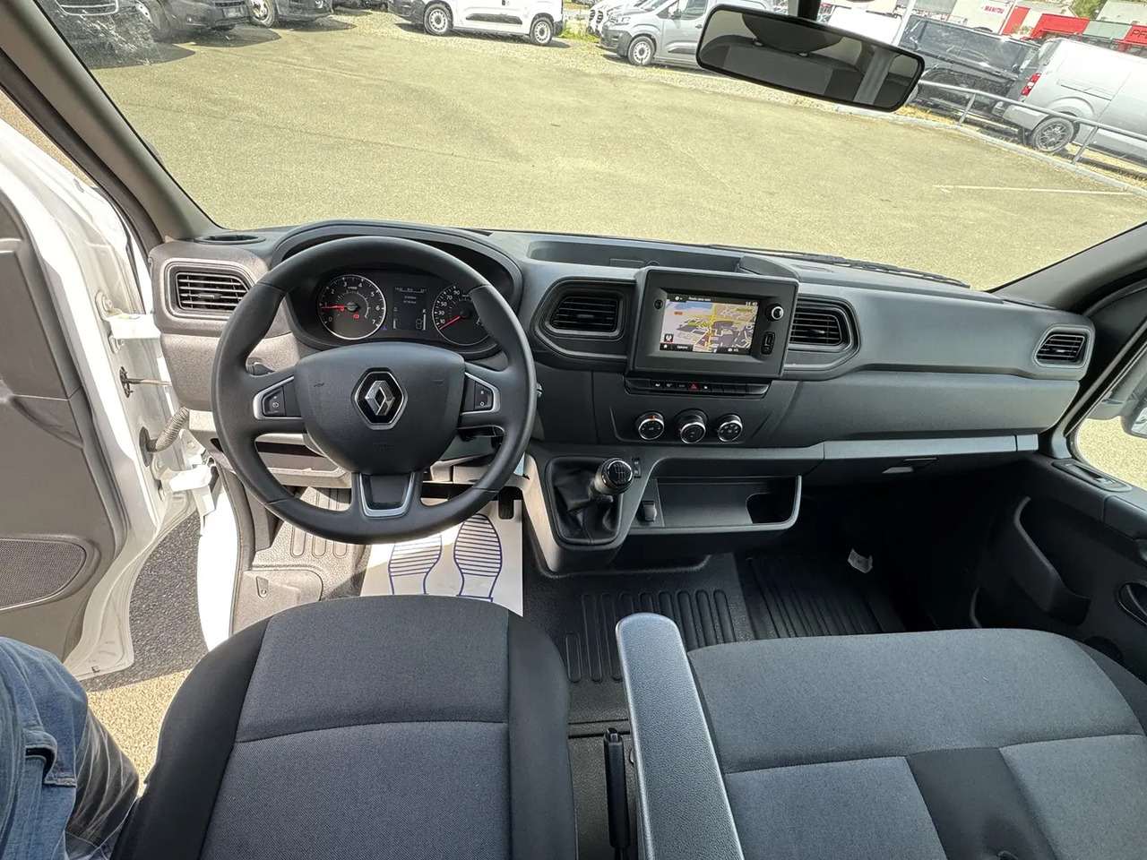 Renault Master F3500 L3H1 2.3 BLUE DCI 145CH CONFORT EUROVI - Autoutilitară box: Foto 3 Renault Master F3500 L3H1 2.3 BLUE DCI 145CH CONFORT EUROVI - Autoutilitară box: Foto 3