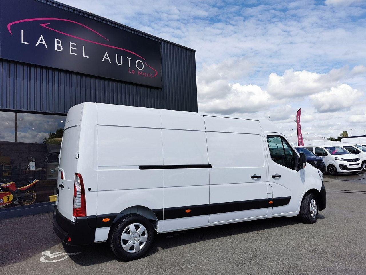 Dubă Renault Master F3500 L3H2 2.3 DCI 135CH CONFORT EURO6: Foto 6
