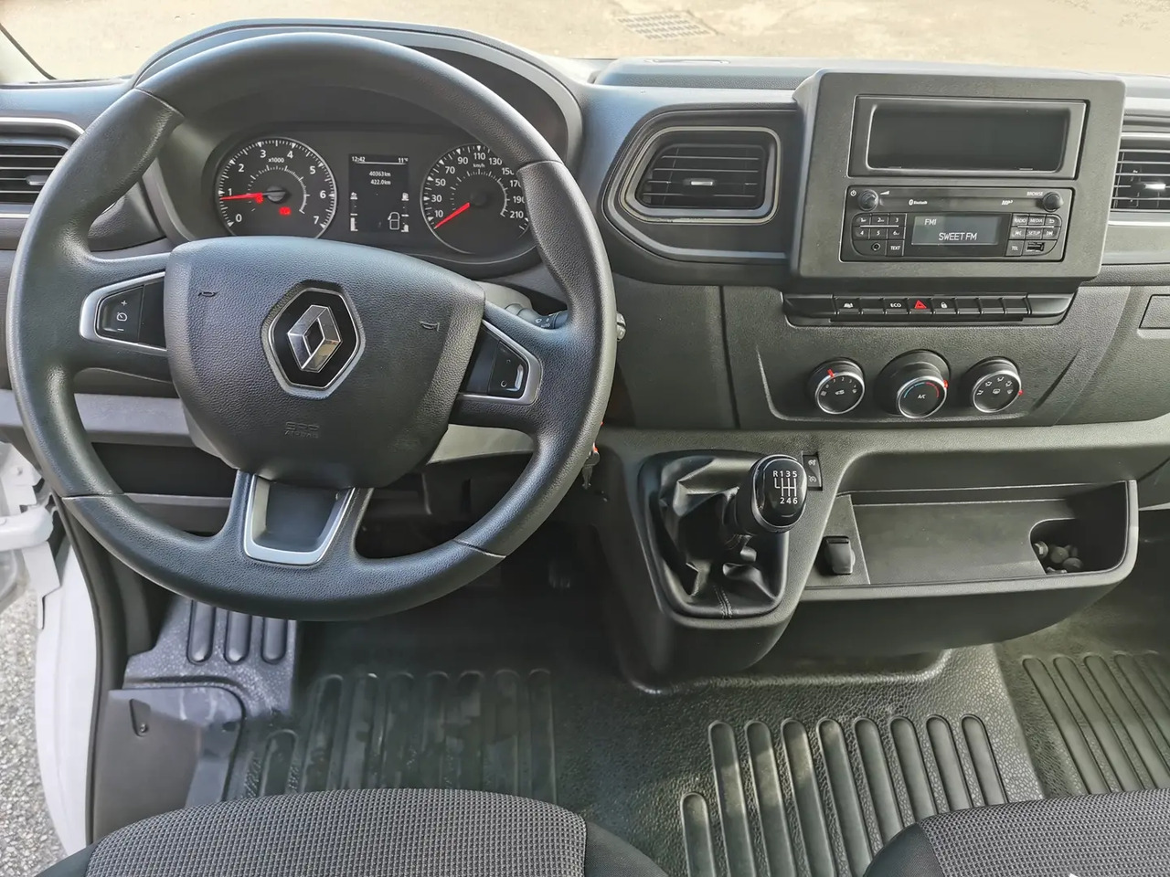 Renault Master RJ3500 L3 2.3 BLUE DCI 130CH EUROVI - Autoutilitară basculantă: Foto 5 Renault Master RJ3500 L3 2.3 BLUE DCI 130CH EUROVI - Autoutilitară basculantă: Foto 5
