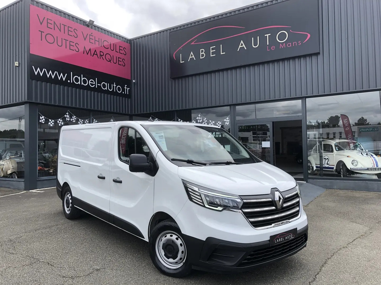 Renault Trafic L2H1 3T 2.0 BLUE DCI 130CH GRAND CONFORT - Dubă: Foto 1 Renault Trafic L2H1 3T 2.0 BLUE DCI 130CH GRAND CONFORT - Dubă: Foto 1