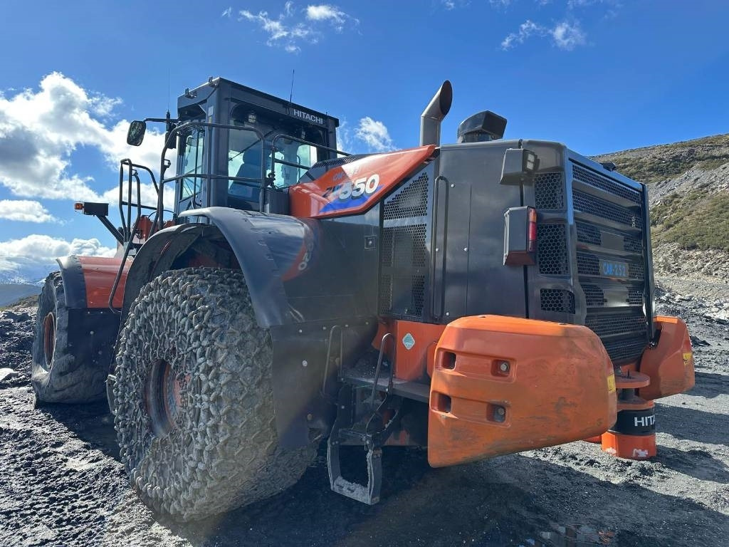 Hitachi ZW 550 - Încărcător frontal pe pneuri: Foto 2 Hitachi ZW 550 - Încărcător frontal pe pneuri: Foto 2