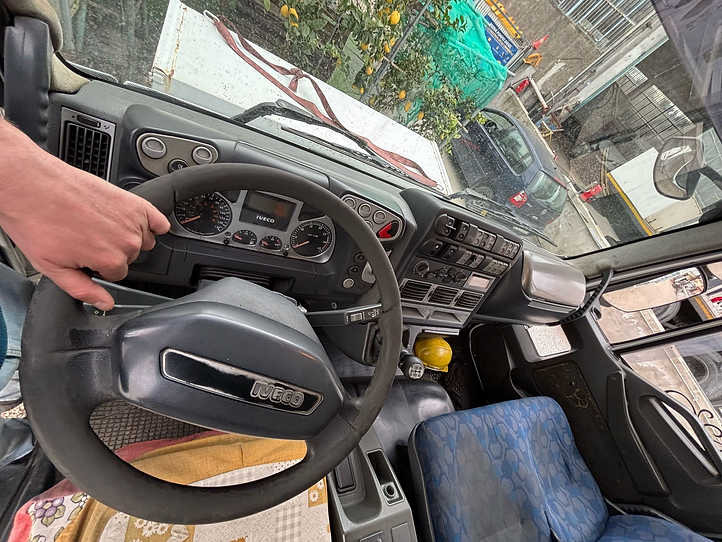 Iveco EUROCARGO 180E25 CASSONE FISSO - Camion platformă: Foto 4 Iveco EUROCARGO 180E25 CASSONE FISSO - Camion platformă: Foto 4